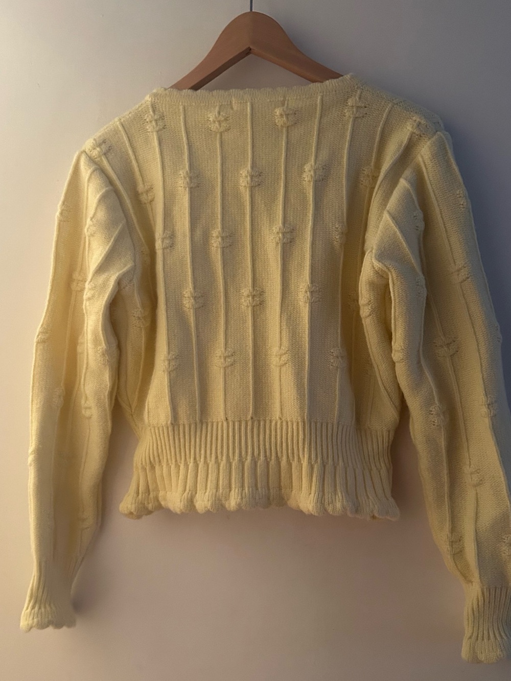 Chunky Knit light yellow Cardigan Sweater - Classic Button-Up - Picture 2 of 6